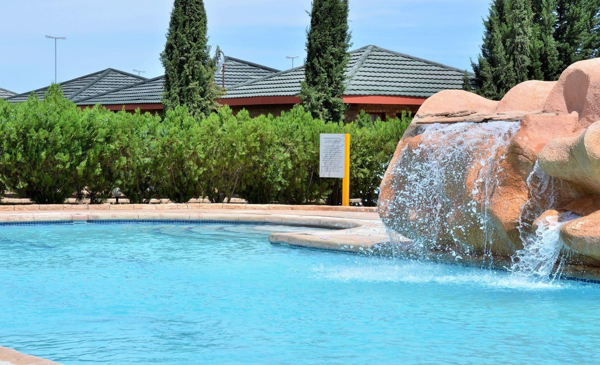 Hotel Cresta Jwaneng Zewnętrze zdjęcie